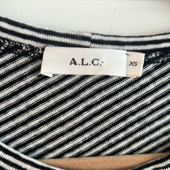 A.L.C. Striped Tesi Split-Back Linen Tee Size - XS - Picture 3 of 8
